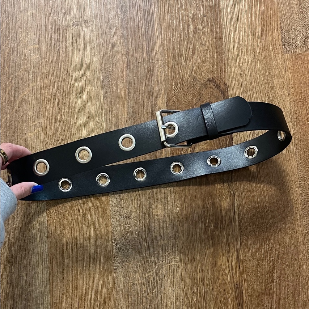 Black Grommet Belt